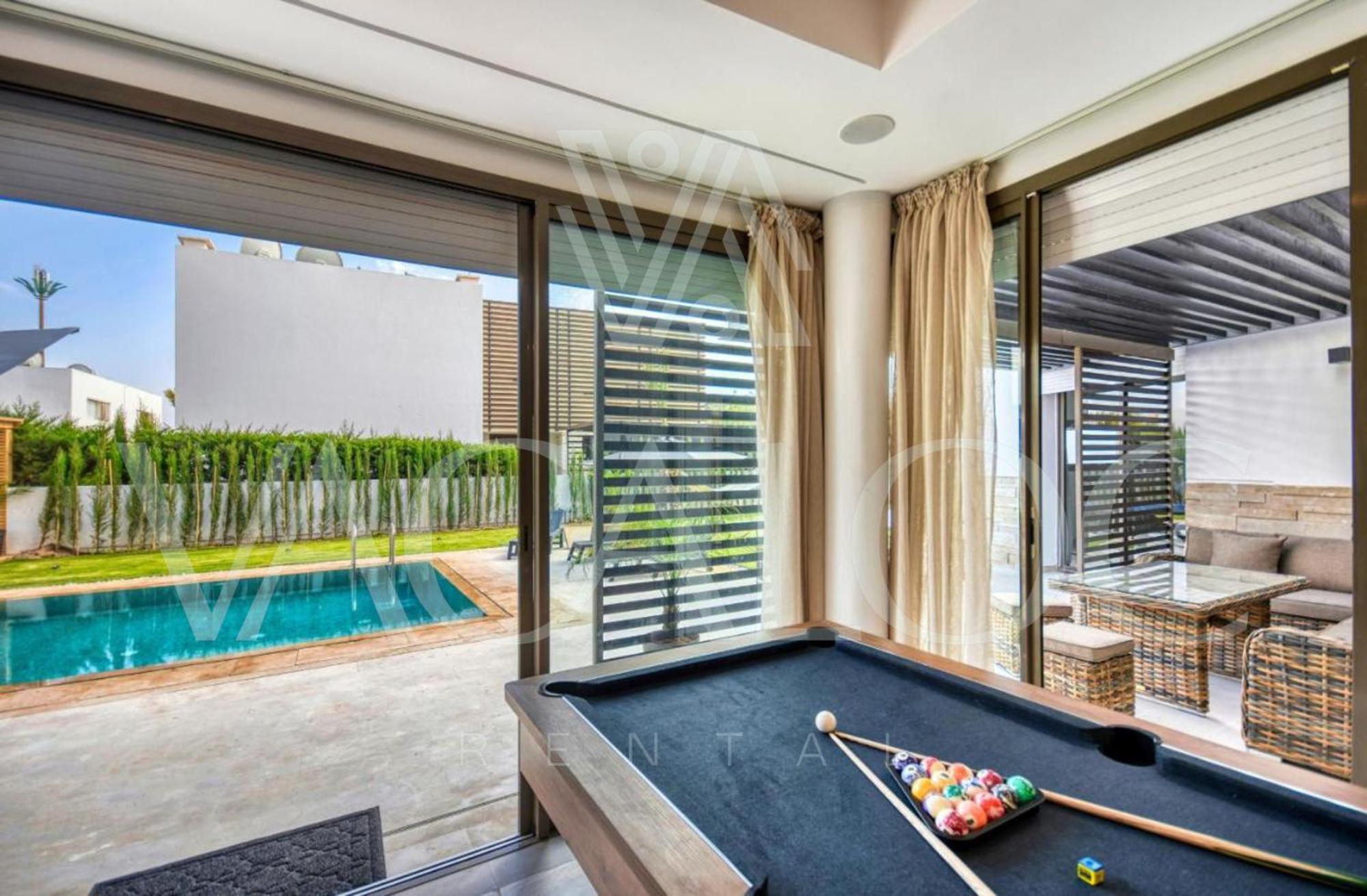 Theme - - Luxury - 10 Px